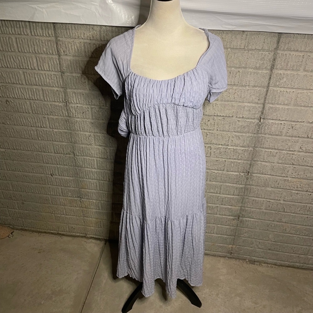 NWOT Lush Womens Purple Smocked Peasant Tiered Maxi Dress Size‎ Medium